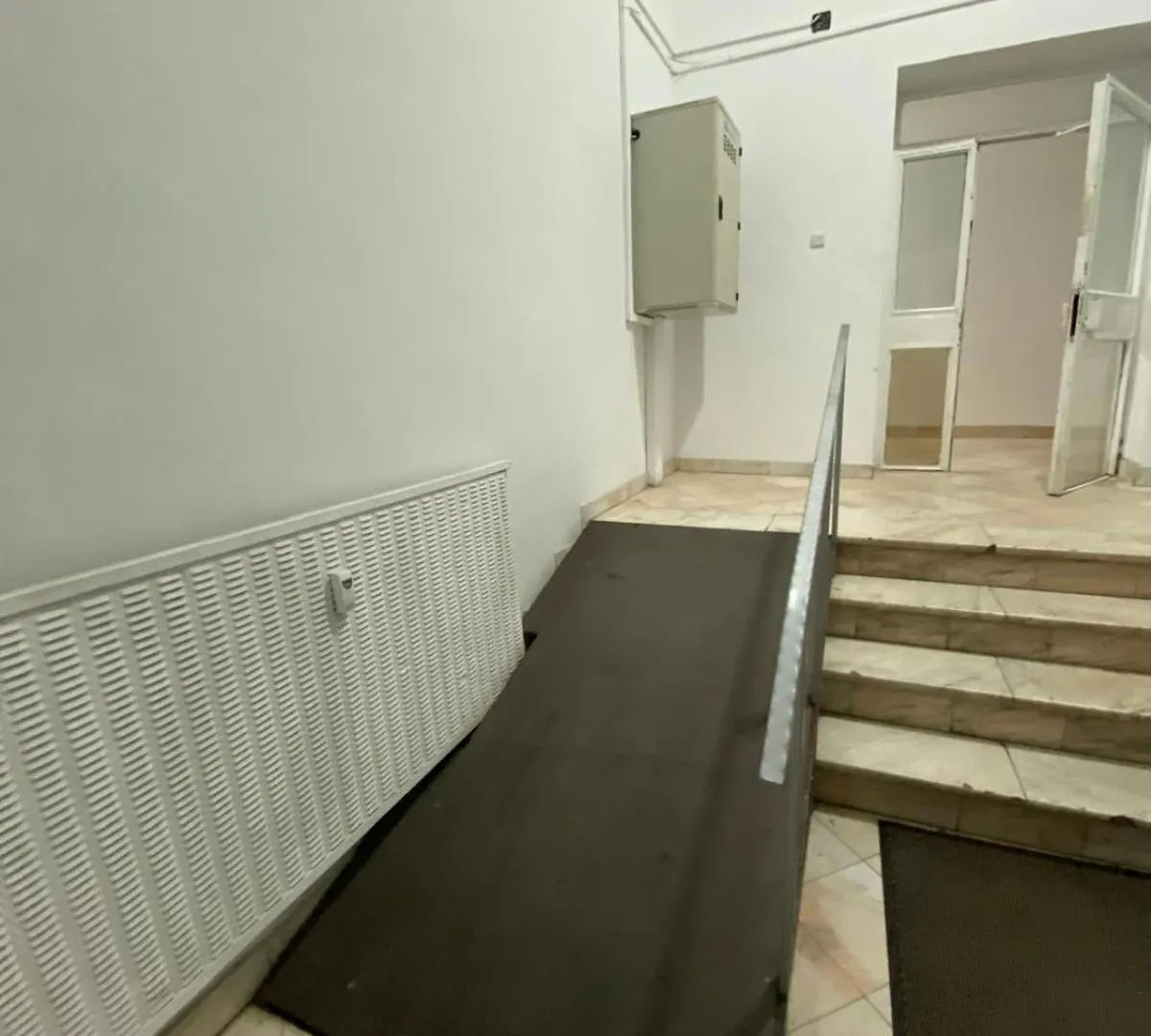 Apartament Ely Glow Decebal Piata Alba Iulia Bucureşti